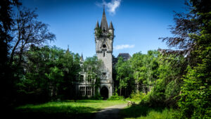 Bâtiment disparu : retour sur la triste fin de l’un des plus beaux châteaux de Wallonie