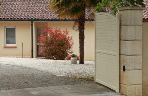 Des graviers sur votre allée : quels avantages et quels inconvénients ?