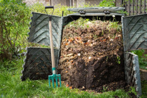 Mila : “Vous n’en pouvez plus des relents de votre compost ? Voici mon astuce naturelle !”