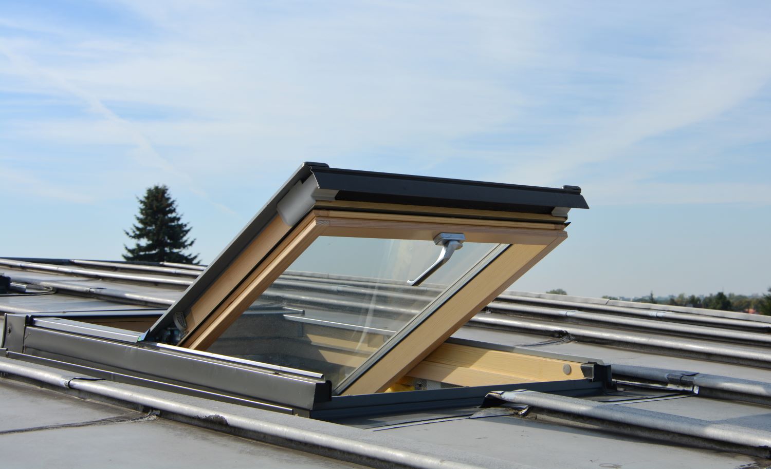 Quadruple glazing: The next step in passive house insulation?