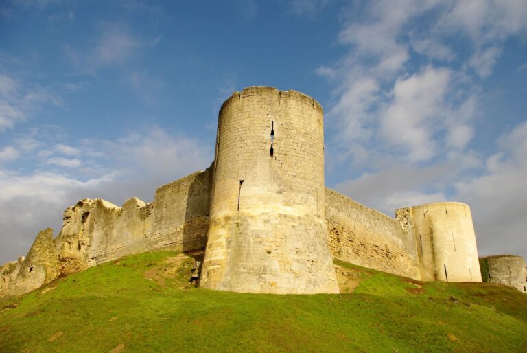 Merveille architecturale disparue : le Château de Coucy, le géant maltraité