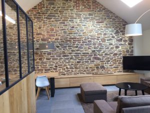 Tendance : un mur en briques apparentes dans votre maison
