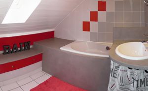 Salle de bain : Voici comment la redécorer facilement et à tout petit prix !