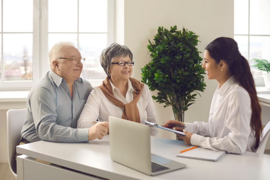 senior couple bank