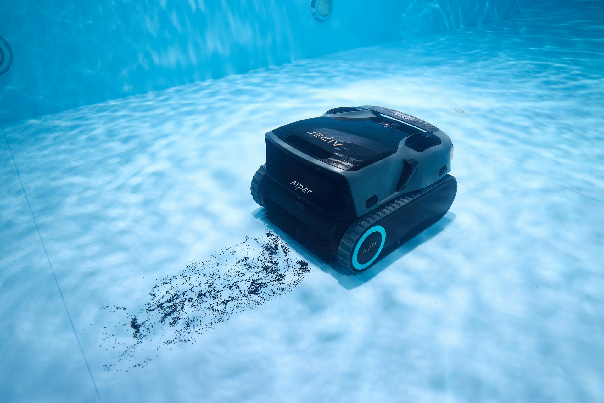 Robot de piscine : voici pourquoi il faut encore (un peu) attendre avant de l’utiliser !
