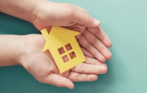 Confier son bien à une AIS, le bon plan? Quels avantages et inconvénients ?