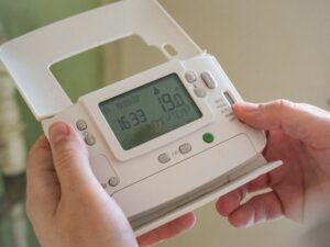 Laissez votre thermostat tranquille : voici une petite révolution pour avoir les petons au chaud !