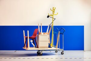 IKEA : “achetez des meubles d’occasion !”