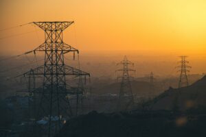 La clim a failli faire tomber le réseau britannique : et en Belgique, on risque quoi ?