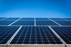 Panneaux solaires : pourquoi l’orientation Sud n’est plus forcément la meilleure en Wallonie