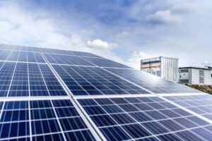 La production solaire pénalisée ? la Flandre change les règles du solaire dès 2027