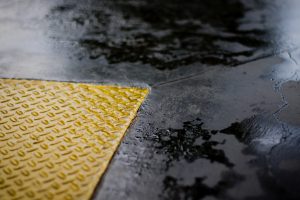 Choosing the right garage floor paint: a comprehensive guide