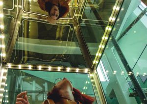 Mila : “un miroir au plafond ? Voici les avantages et inconvénients…”